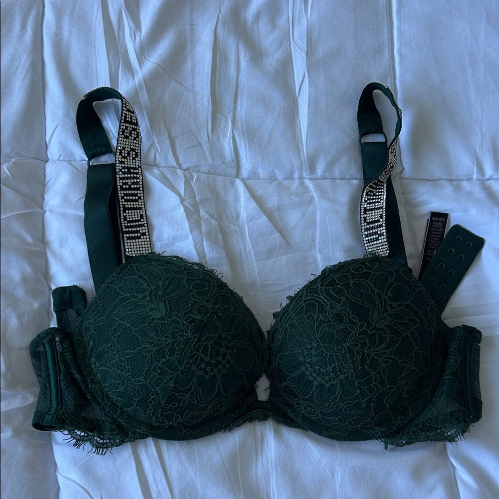 Victoria’s Secret very sexy bra